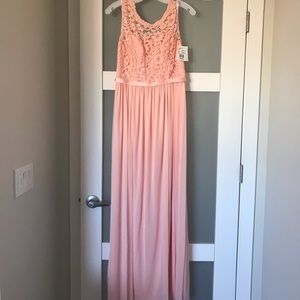 David’s Bridal Long Bridesmaid dress w Lace Bodice